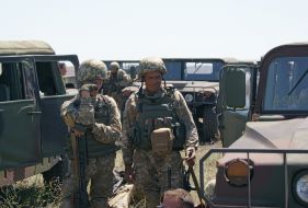 Військовослужбовці