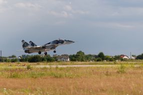 Самолет МиГ-29