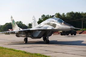 Самолет МиГ-29