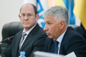 Geoffrey A. Ehrlich and Nikolay Chechotkin