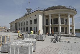 Реконструкция Почтовой площади