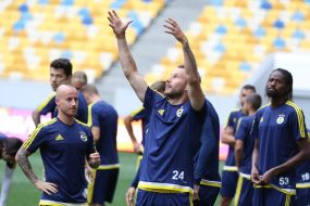 Тренировка игроков ФК "Фенербахче" (Турция) 