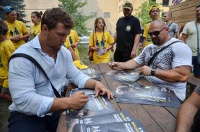 Vasiliy Virastiuk and Sergey Konyushok