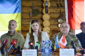 Vsevolod Steblyuk, Kalyna Kardash, Mark Lapoynt