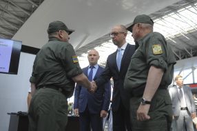 Arseniy Yatsenyuk and Viktor Nazarenko