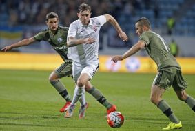 Playing moment of match