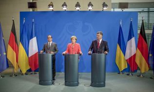 Francois Hollande, Angela Merkel and Petr Poroshenko