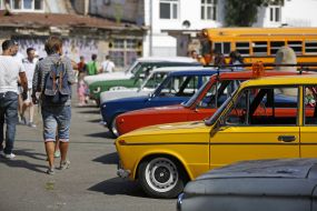 Автомобили 