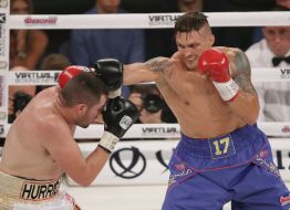 Oleksandr Usyk and Johnny Muller