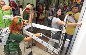 Пикет магазина обуви