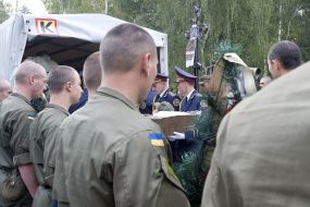 Farewell ceremony with soldiers