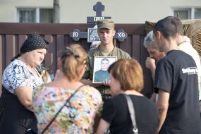 Farewell ceremony with soldiers