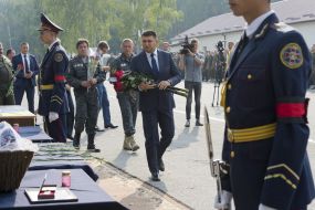 Farewell ceremony with soldiers