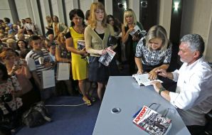 Autograph session by Sergey Loiko