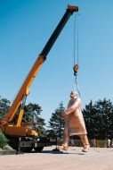 Dismantling of monument to Lenin