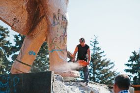 Dismantling of monument to Lenin