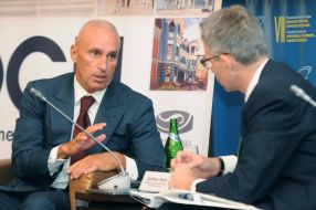 Aleksandr Yaroslavsky and Geoffrey R. Pyatt