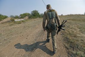 Военнослужащий