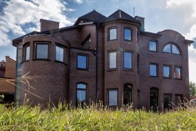 Будинок на Оболонській набережній