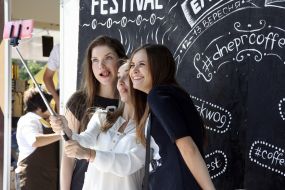 Girls are photographed on the phone