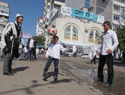 Hasidim in Uman