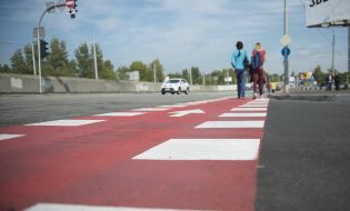 The opening of an interchange on the street. Honore de Balzac
