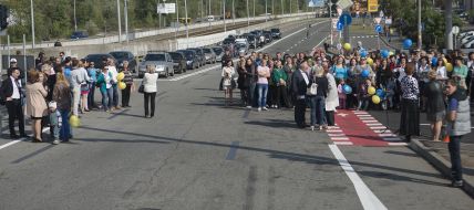 The opening of an interchange on the street. Honore de Balzac