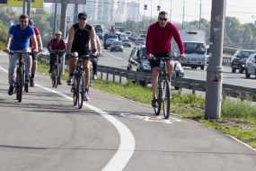 Vitali Klitschko rides a bicycle