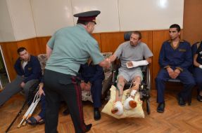 Степан Полторак нагородив військових у госпіталі