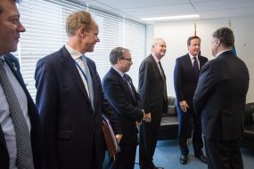 Petro Poroshenko and David Cameron