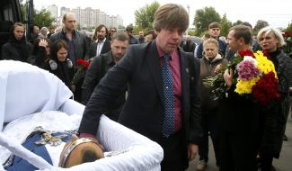 Last respects with Sergei Larkin (Larson)