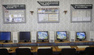 Transfer of computer monitors for school