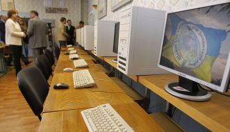 Transfer of computer monitors for school