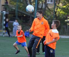 Maxim Malysh with children