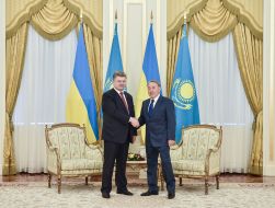 Petro Poroshenko and Nursultan Nazarbayev