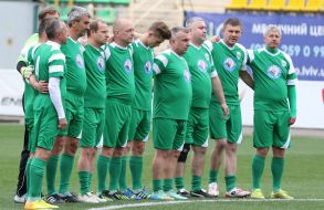 Игроки-ветераны ФК «Карпаты» (Львов)