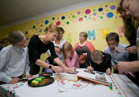 Марина Порошенко представила проект «Книга Мира»