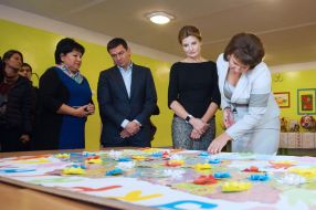 Марина Порошенко представила проект «Книга Мира»