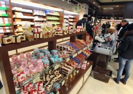 Signature store "Roshen"