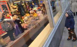 Signature store "Roshen"