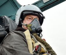 Петро Порошенко на місці другого пілота