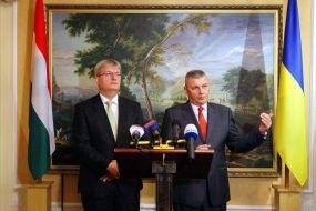 Viktor Nazarenko and Zsolt Helmos