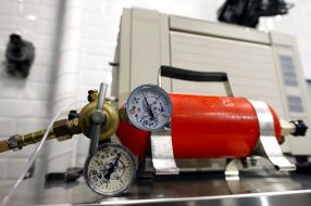 Checking the quality of gas 