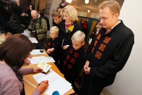 Андрій Садовий з дружиною Катериною та дітьми