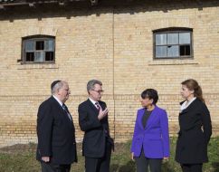 Джеффрі Пайєтт, Пенні Прітцкер і Марина Порошенко