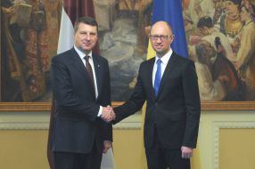 Arseniy Yatsenyuk and Raimonds Veyonis