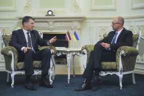 Arseniy Yatsenyuk and Raimonds Veyonis