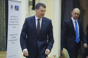 Arseniy Yatsenyuk and Raimonds Veyonis
