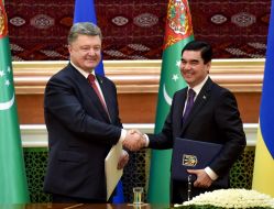 Petr Poroshenko and Gurbanguly Berdimuhamedov