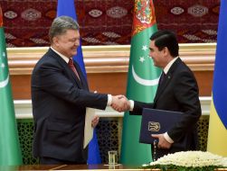 Petr Poroshenko and Gurbanguly Berdimuhamedov